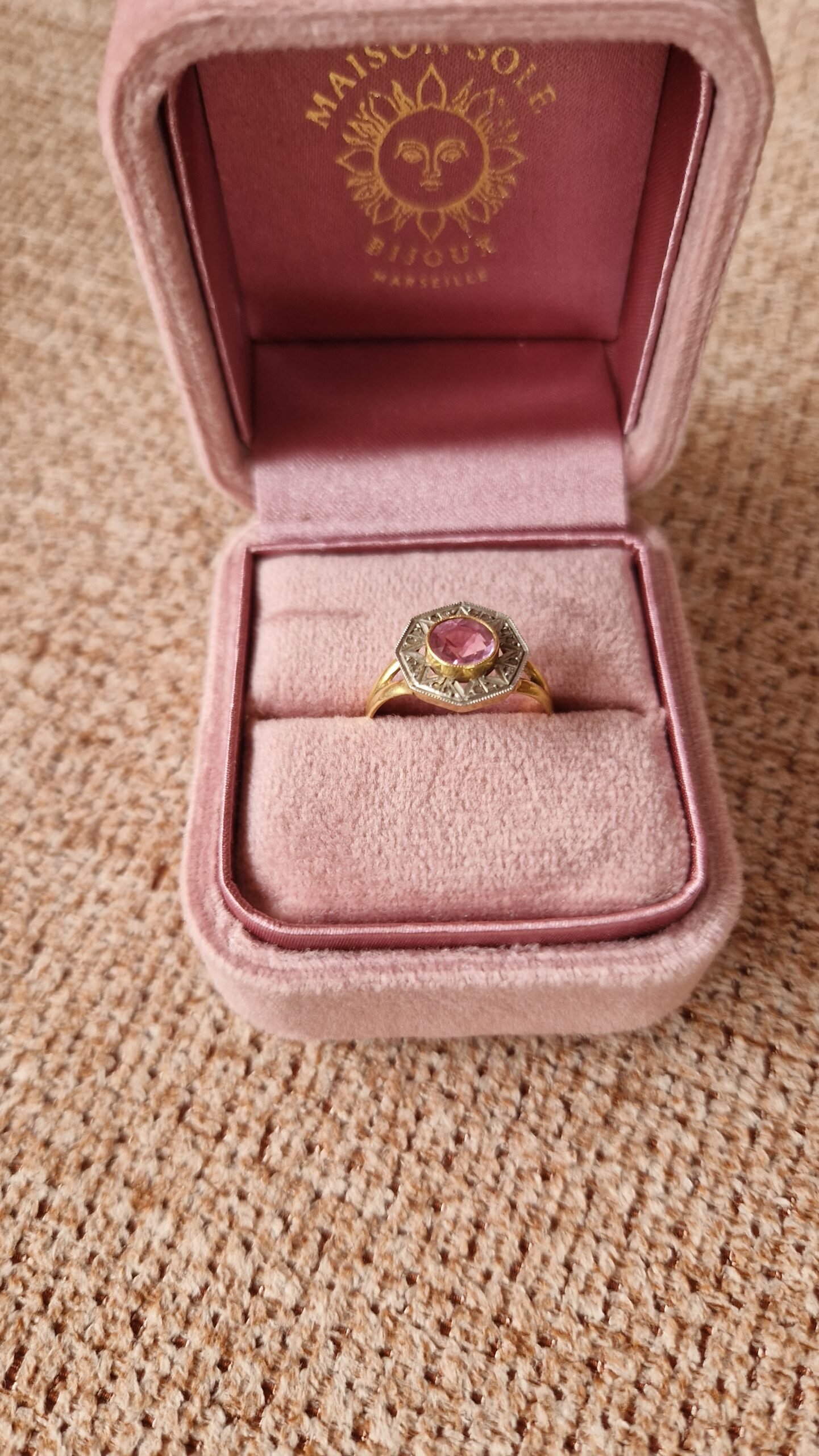 la bague rosa la bague rosa