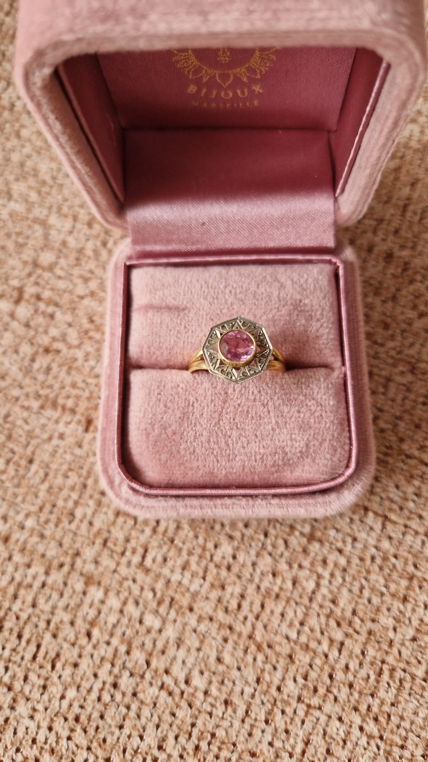 la bague rosa la bague rosa